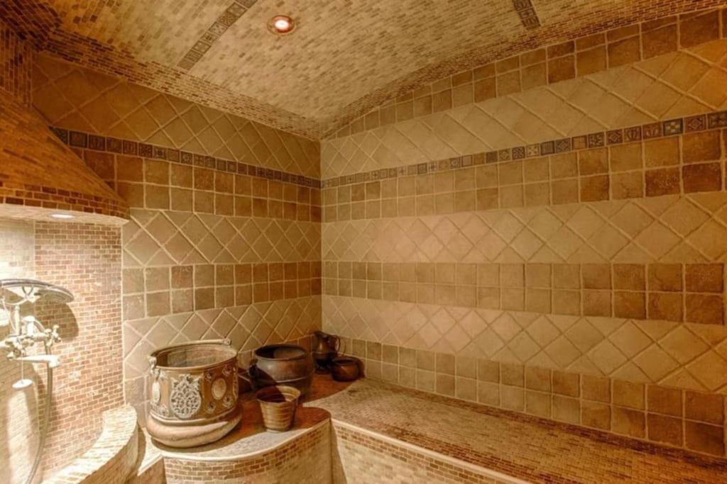 Вилла Le Manoir Du Val Douvres-la-Delivrande Экстерьер фото