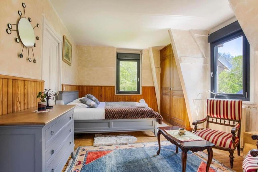 Вилла Le Manoir Du Val Douvres-la-Delivrande Экстерьер фото